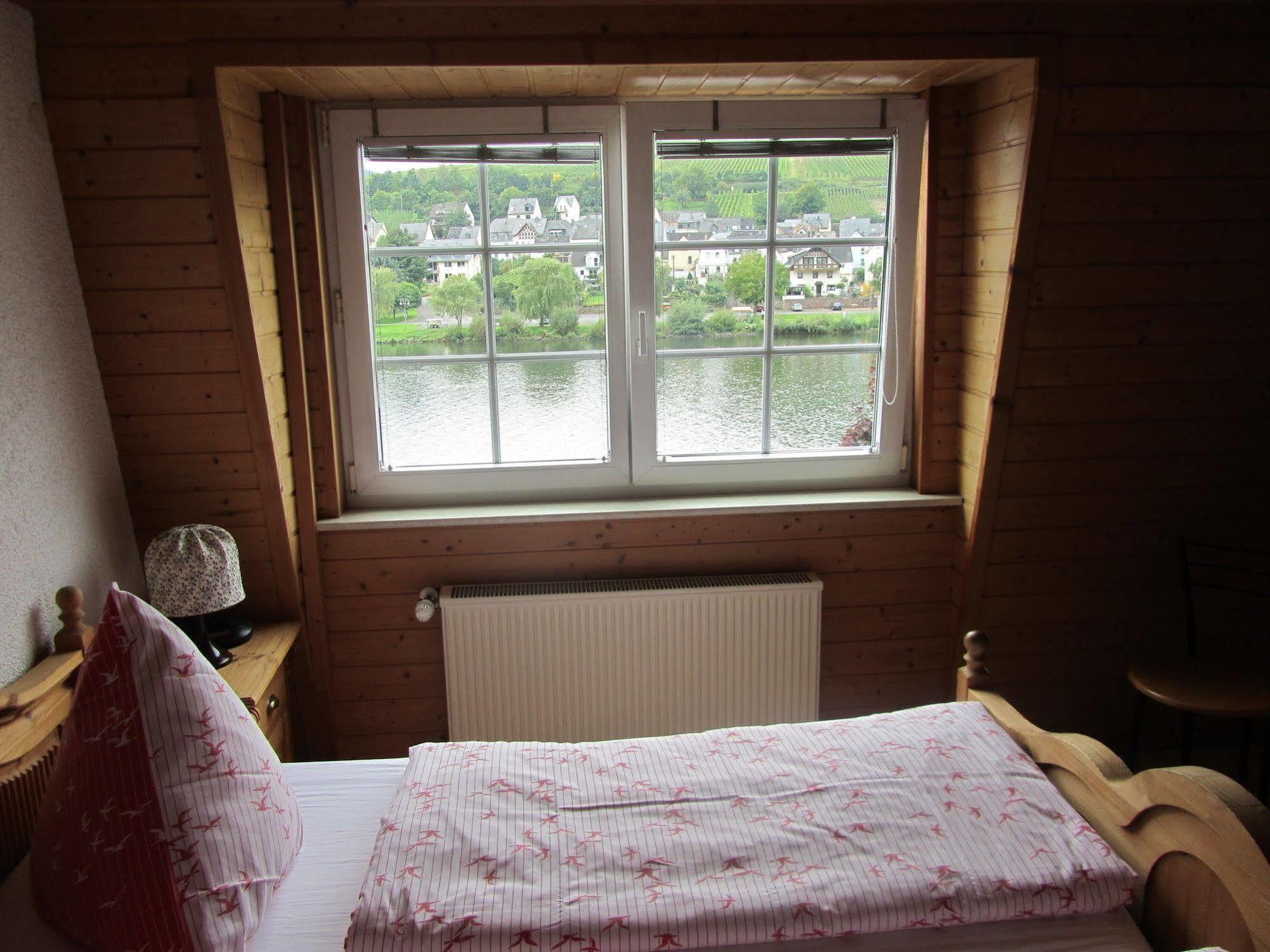 Mosel Panorama Apartamento Zell an der Mosel Exterior foto